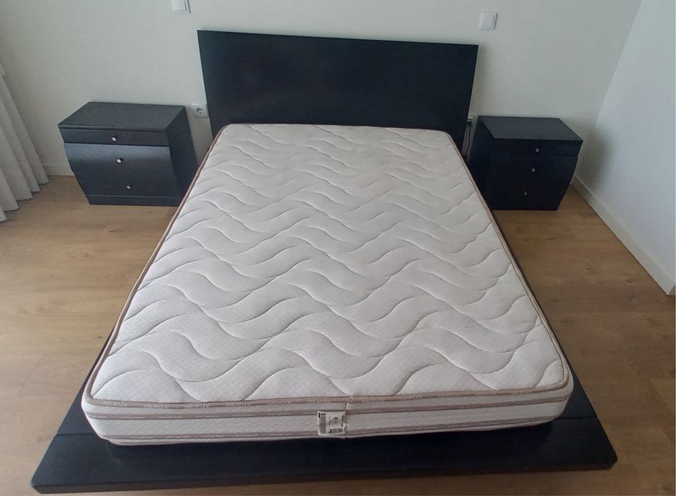 Mobilia de quarto de casal