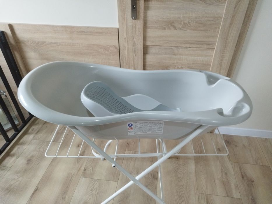 Wanienka ze stelażem