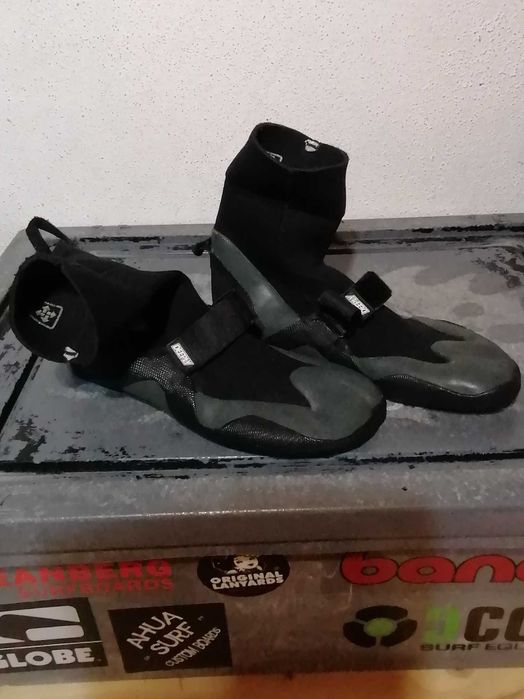 Botas de surf Deeply 38/39 usado 1X como novas