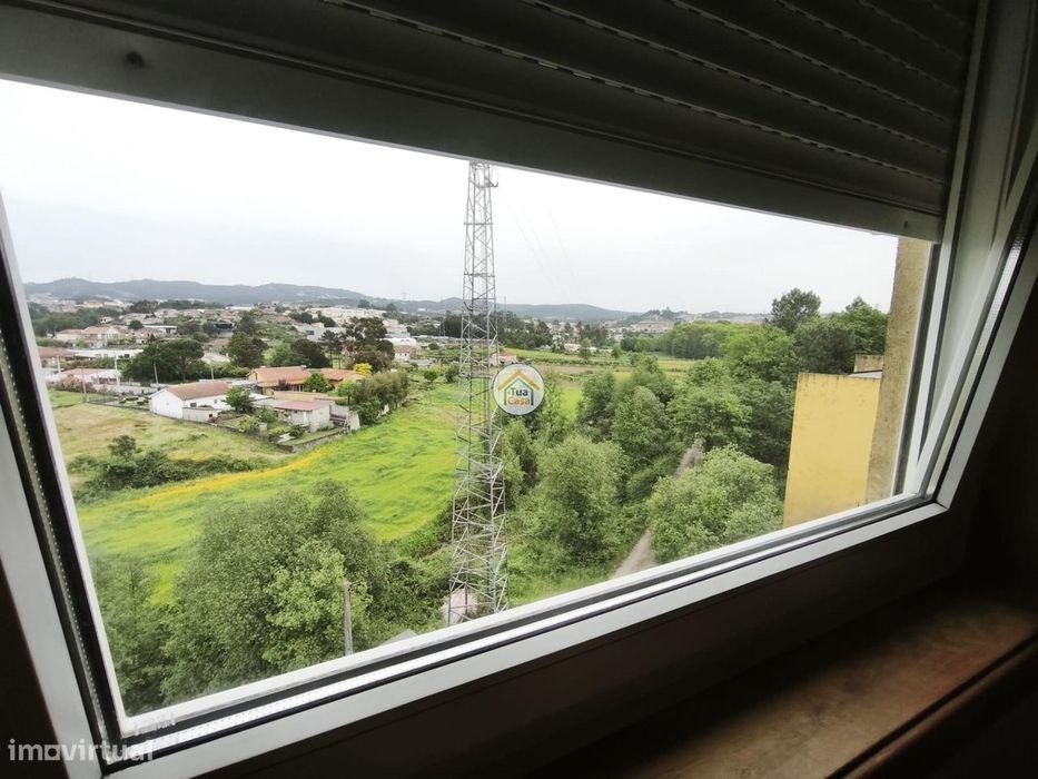 T2 em Gandra, Paredes | Excelente localização, garagem e muita luz nat