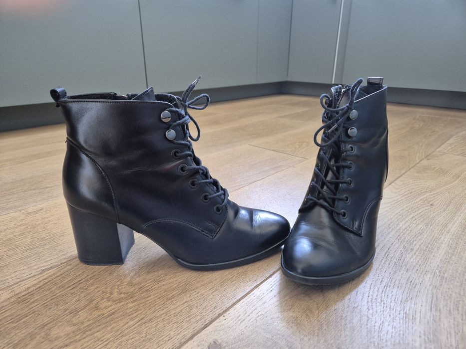 Botki czarne na korkU RYŁKO