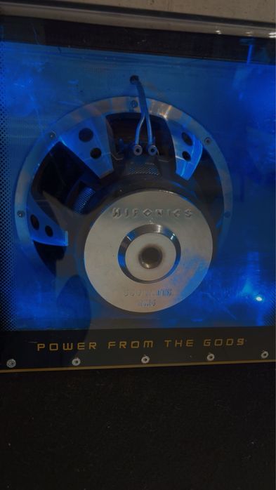 Subwoofer hifonics 500w rms (opis)