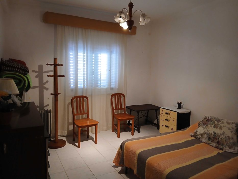 Arrenda-se Casa T2 Vila Real de Santo António 1000€ por mês de Setembro a Junho