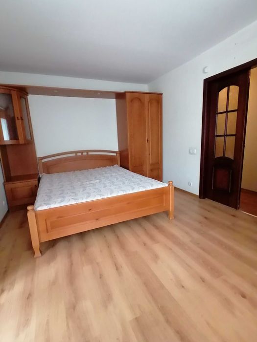 Продам квартиру 106 кв.м. низ пр. Поля/Антоновича/парк Глобы/школа Планета счастья