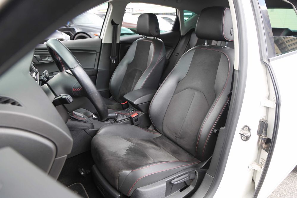 SEAT Leon 2015 Авто