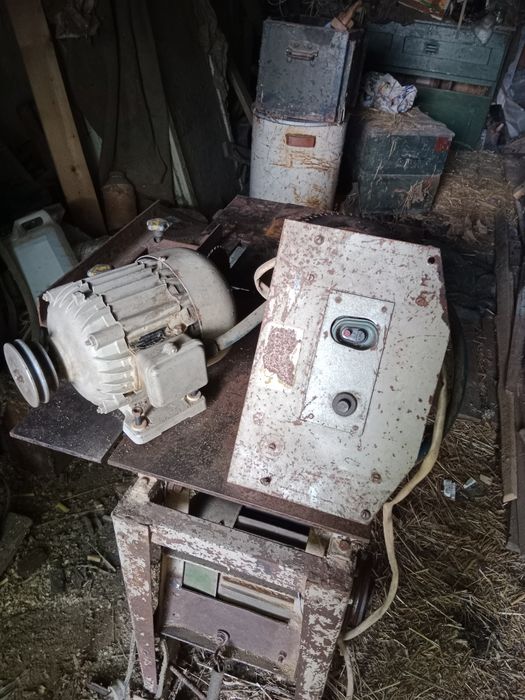 Електродвигун 220В