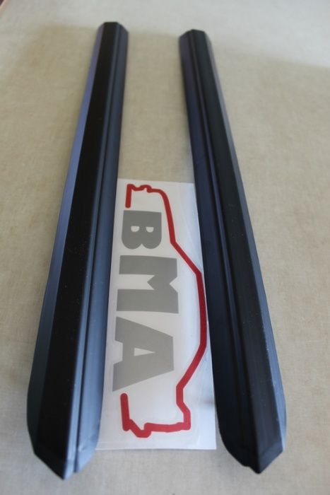 BMW E30 COUPE CABRIO Listwa Prawa Lewa Błotnika Tylnego Tył Schadow