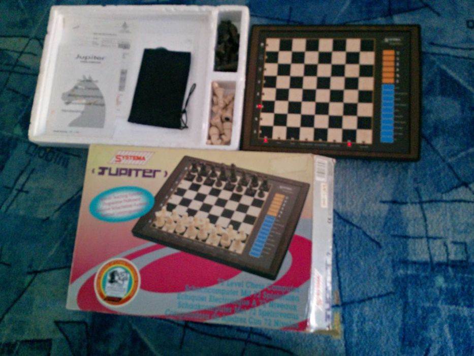 Komputer szachowy Systema Jupiter - kolekcjonerski 1997r.