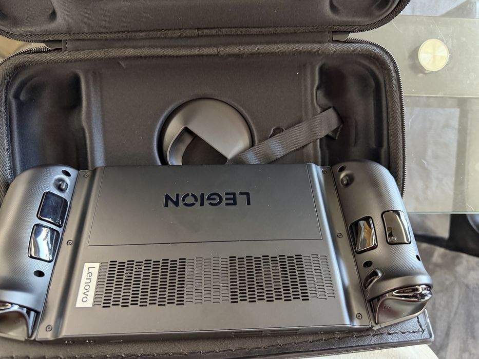 Lenovo Legion Go 16GB 1TB SSD com Doca (Nova)