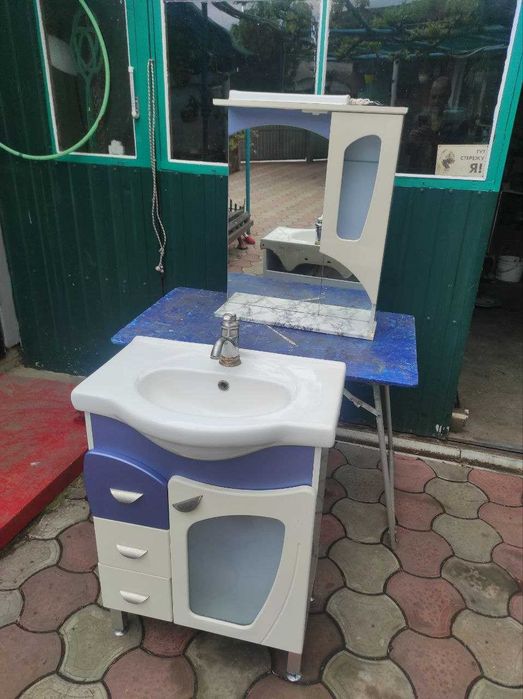 Комплект для ванної кімнати.