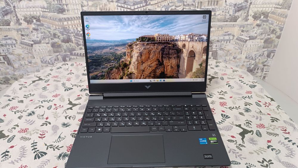 Ігровий ноутбук HP Victus | i5 13420H / 16GB / 6GB RTX 4050 | Як новий