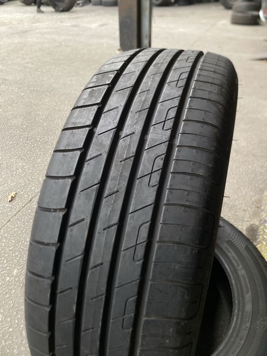 Pneus 215/60/17 Goodyear EfficientGrip Performance