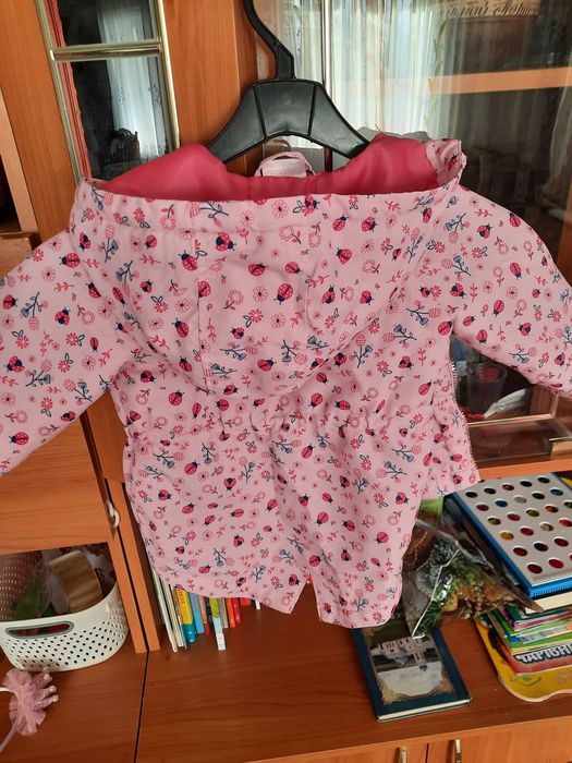 Курточка демі на дівчинку