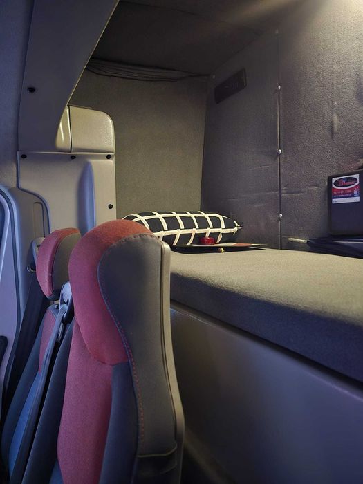 Sprzedam Renault Master Autolaweta 2010r