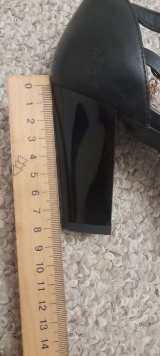 Босоніжки жіночі 38 розмір