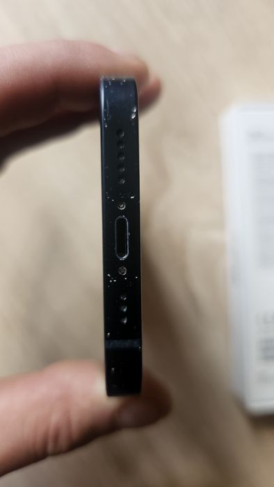 Sprzedam IPHONE13  128gb