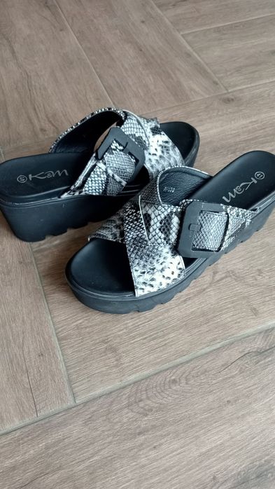 Klapki K&M 41 nowe