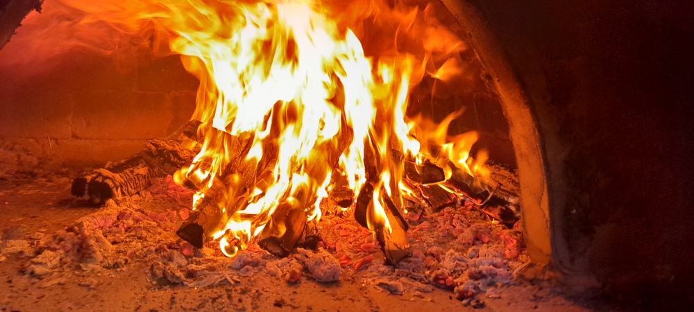 Тушонка, фасульки з м'ясом, паштет, рибка.