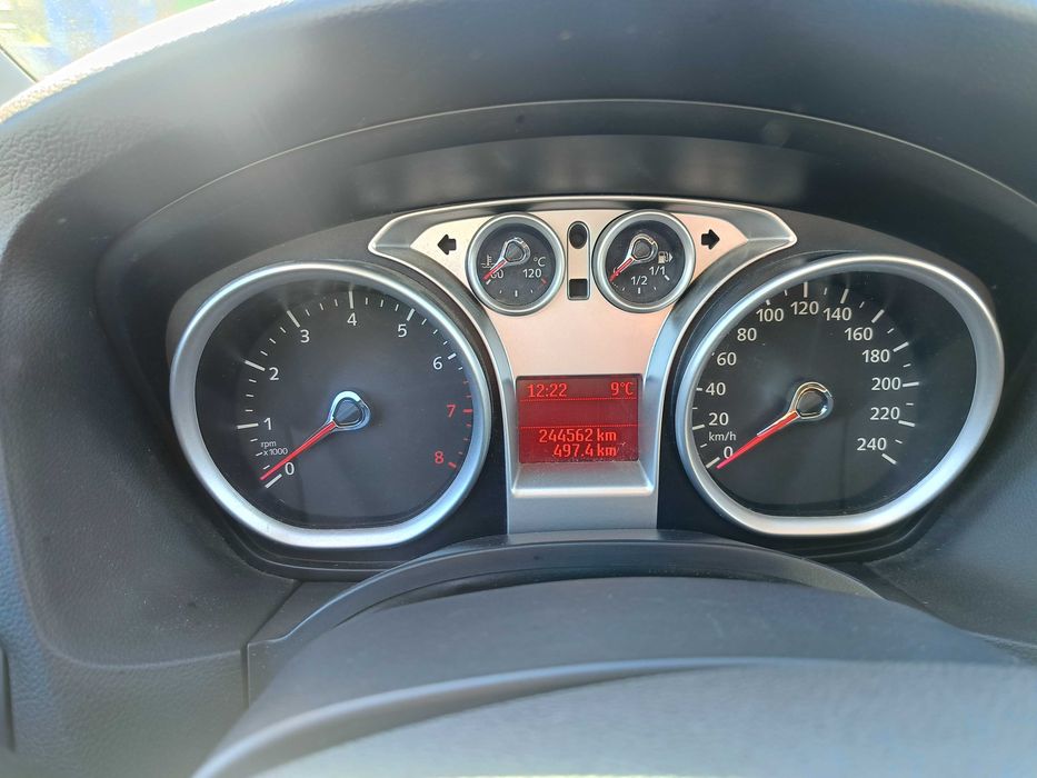 Ford Focus 1.6 16V Benzyna