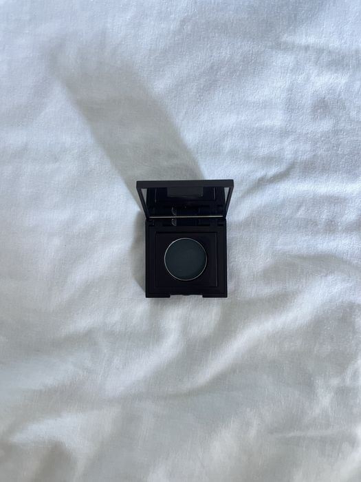 Laura Mercier Tightline Cake Eye Liner