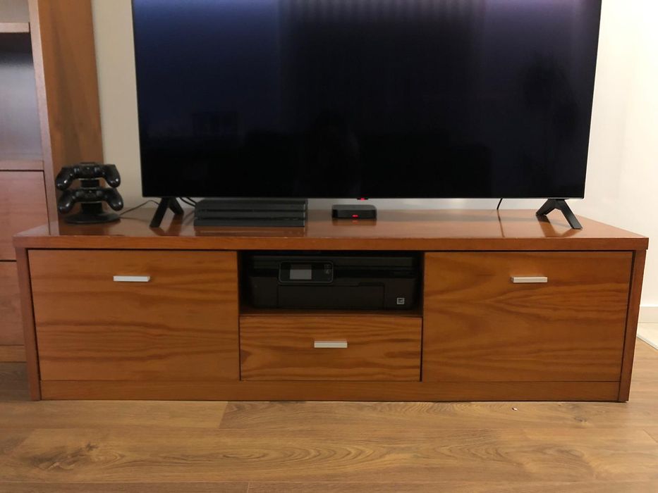 Móvel de televisão