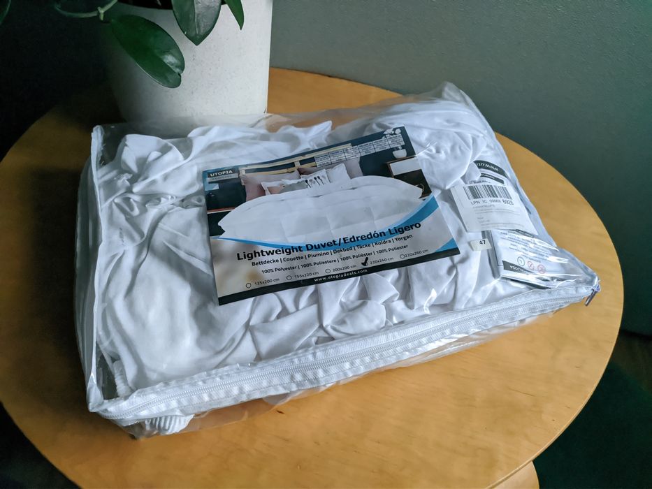 Komplet białych prześcieradeł z gumką antyalergiczne 150x200 140x200 n