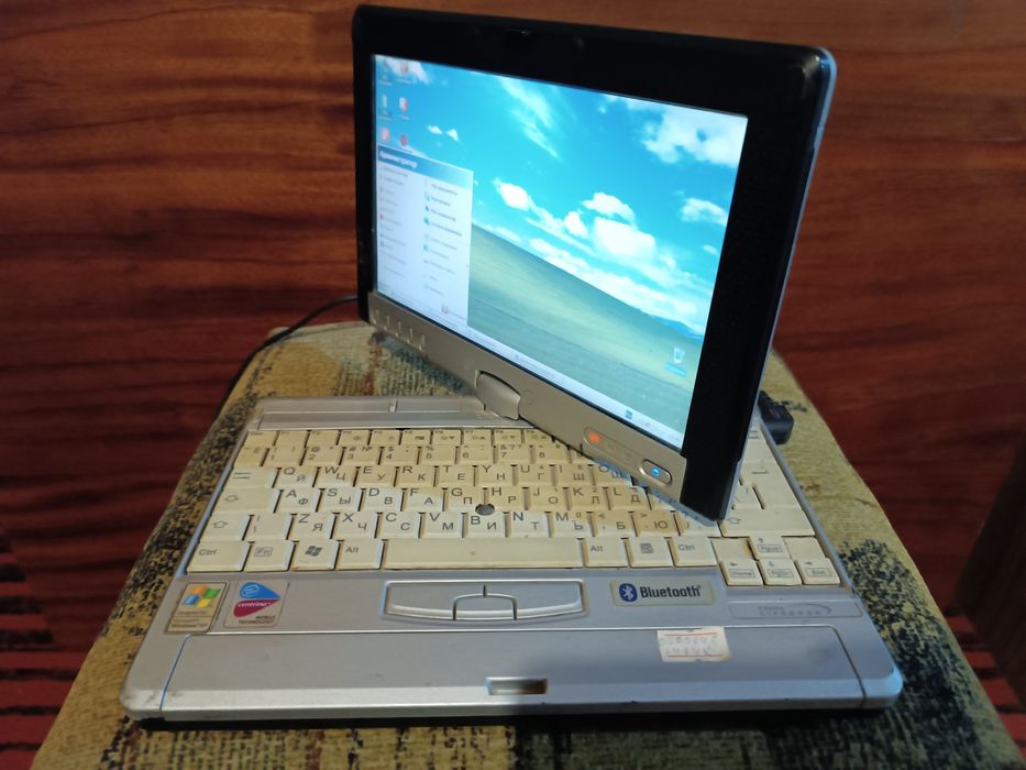 Нетбук трансформер  FUJITSU p1510d