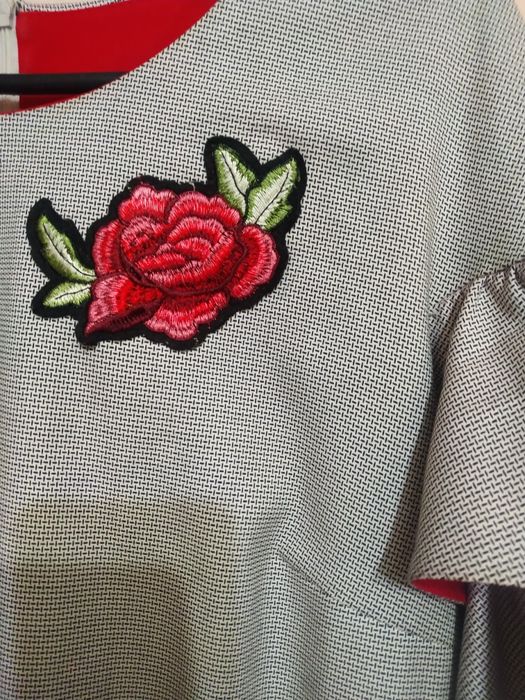 Красиве плаття великого розміру, ідеальне для вагітних