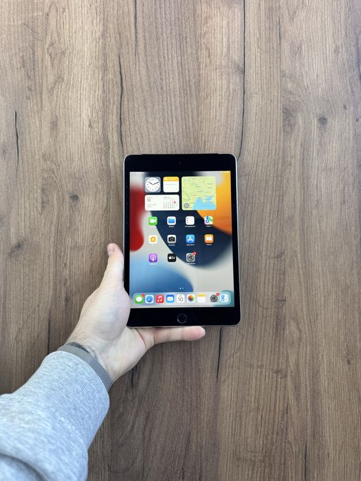 Apple IPad Mini 4  128gb LTE