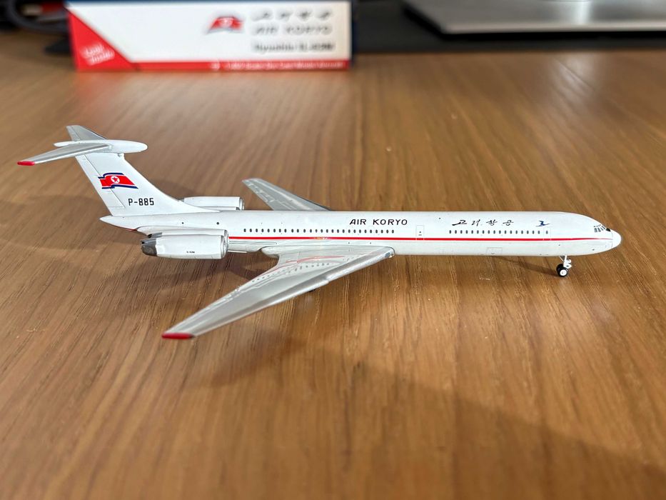 Miniatura Air Koryo Ilyushin Il-62M