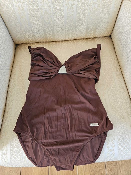 Jednoczęściowy kostium kąpielowy Triumph r.36