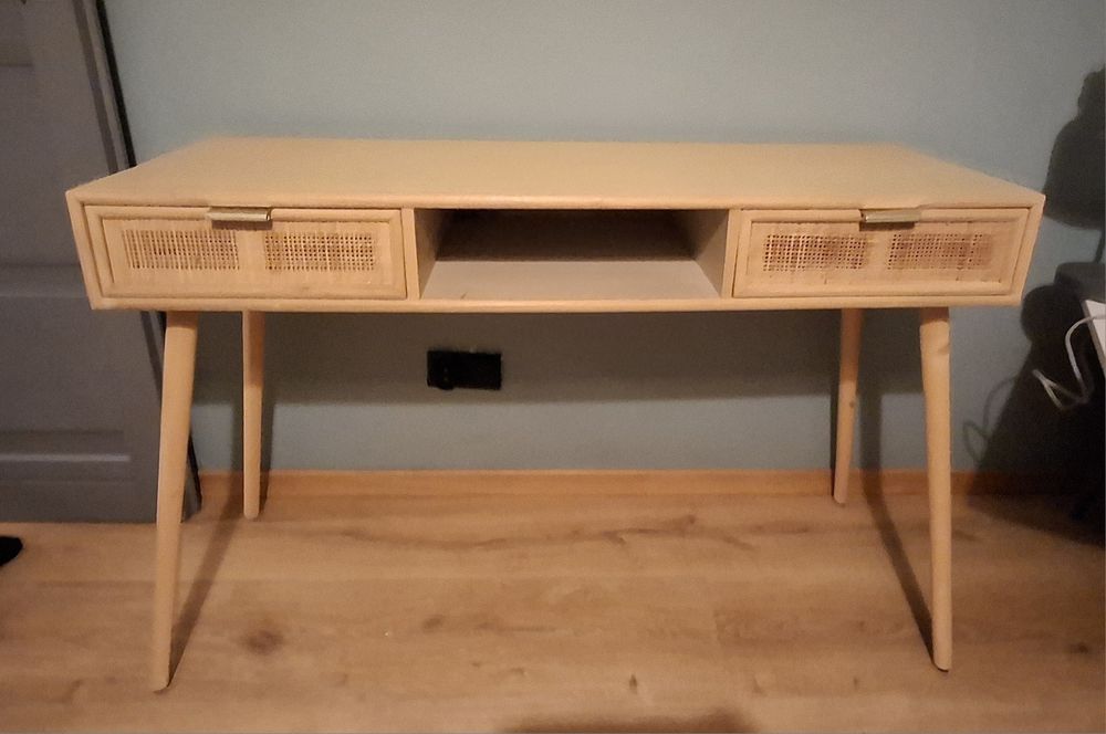 Sprzedam hiszpańskie biurko ratanowe