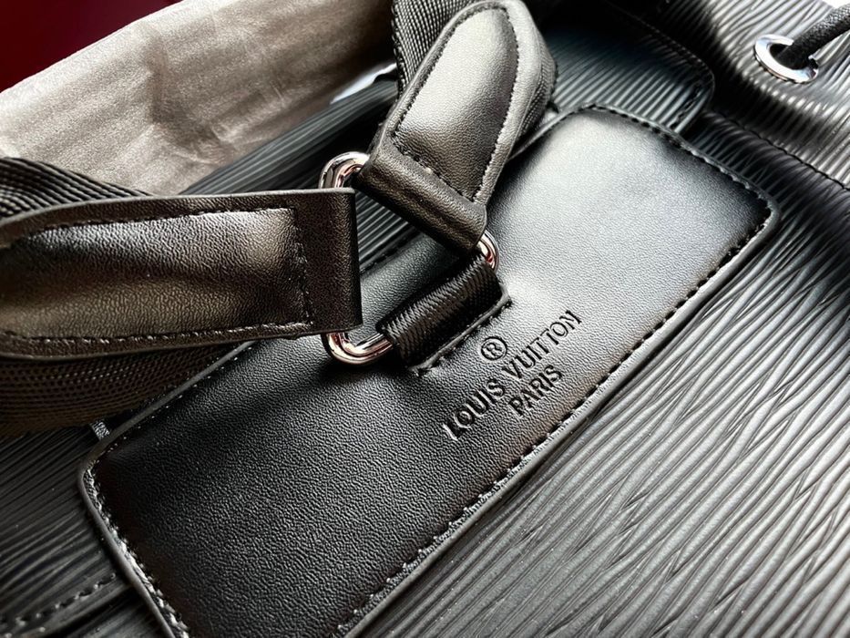 Louis Vuitton x Supreme мужской рюкзак черный оригинал портфель ранец