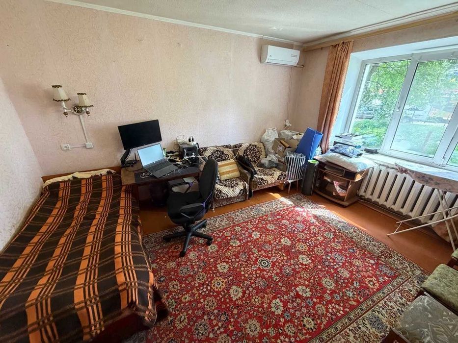 Продаж двокімнатної квартири в Центрі!!!