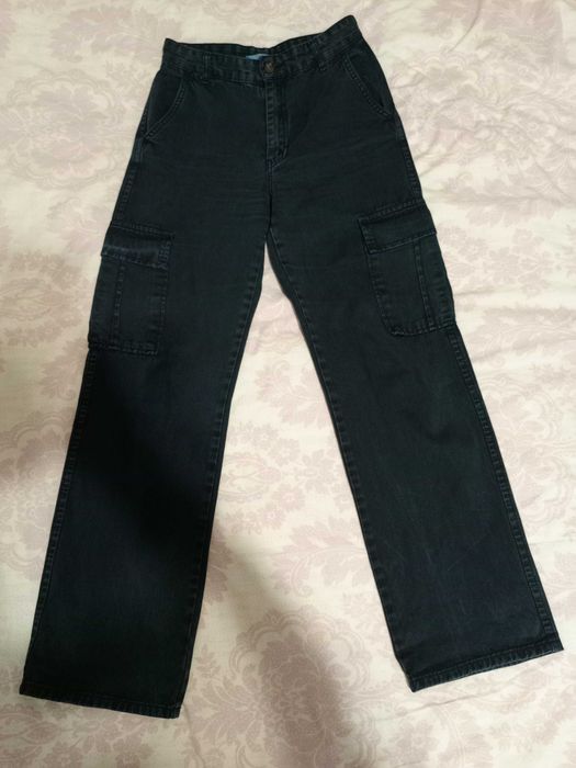 Жіночі широкі штани карго Stradivarius чорні джинси з високою посадкою