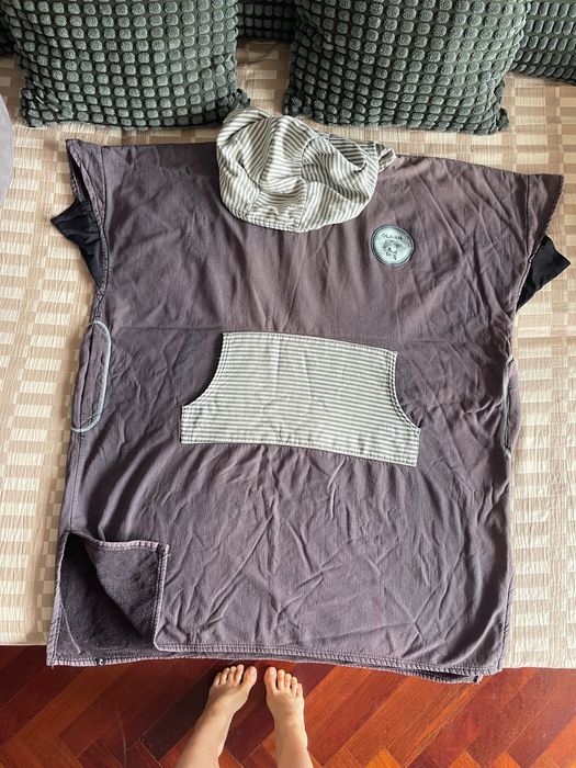 Poncho de Praia Surf Adulto a partir de 150 cm, 900 Fish Azul Cinzento
