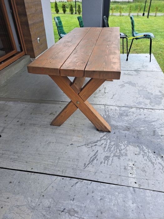 Stół z litego drzewa