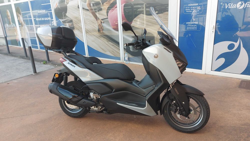 Yamaha XMAX 300 TECH MAX + 2026