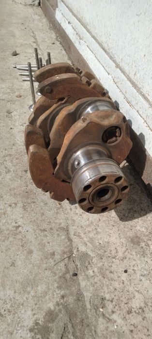 Продам запчасти на Т 25