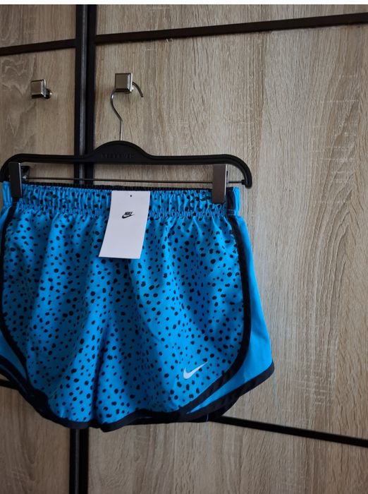 Шорты женские  Nike