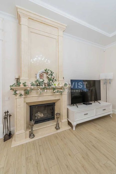 Продаж будинок 550м з ремонтом Осокорки Київ Дніпро вул Садова