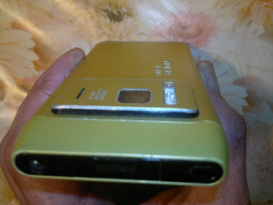 Nokia N8, z nowymi dodatkami