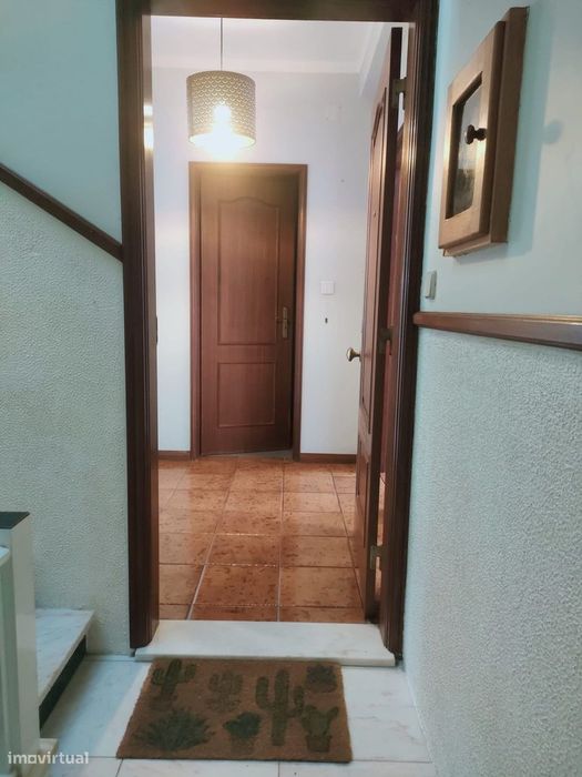 Apartamento T2 situado na zona histórica da Lourinhã.