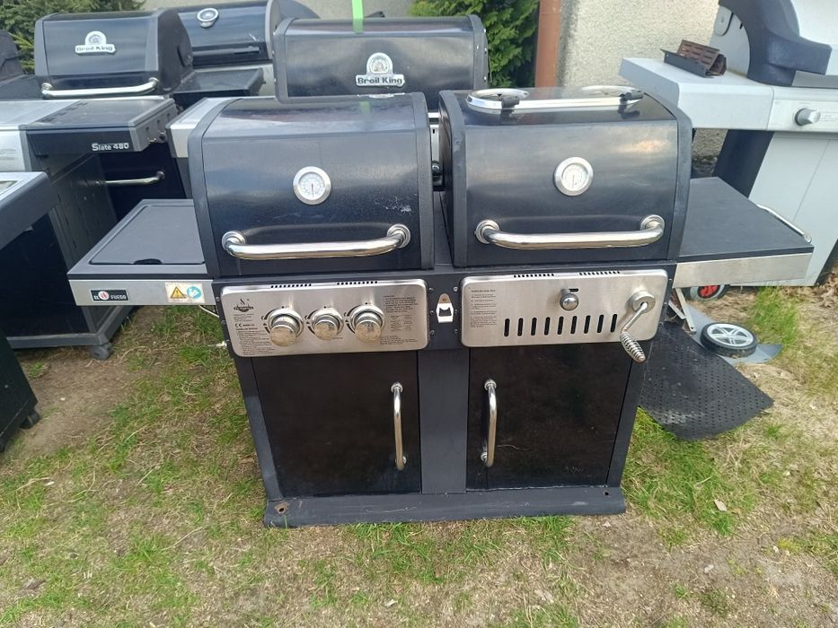 Grill gazowy węglowy Weber Broil King