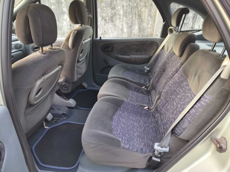 Renault Scenic 1.4i - 1999