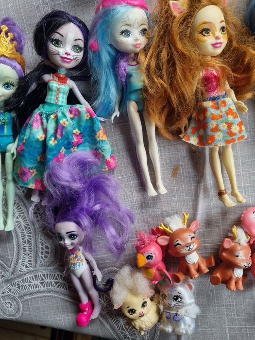 9 laleczek Enchantimals zestaw