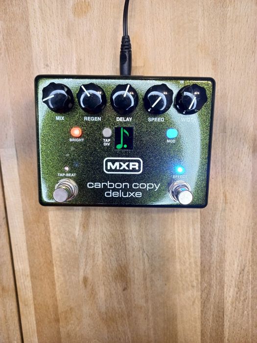 MXR M292 Carbon Copy Deluxe analog delay