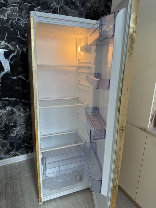 Продам холодильник BEKO без морозилки
