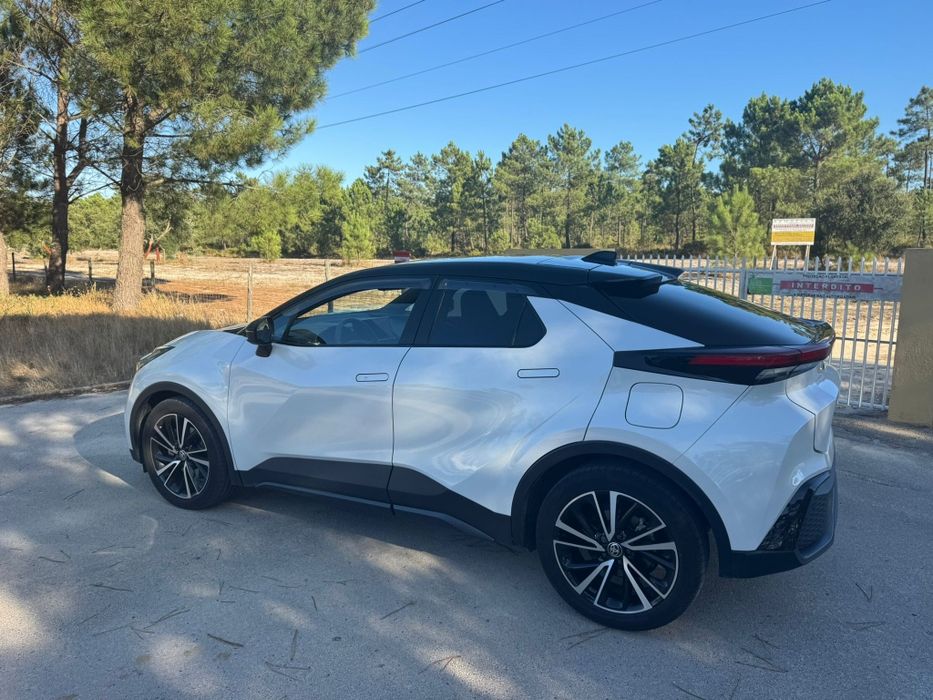Toyota CHR Hibrido 2.0 Plug-in Dynamic force versão Lounge
