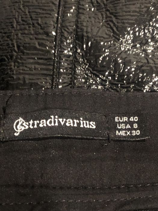 Czarna spódnica r.40  Stradivarius